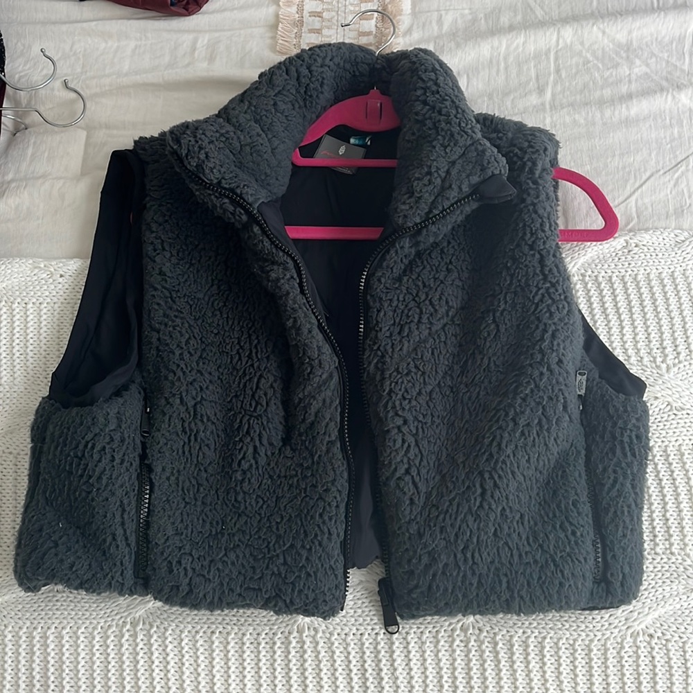 Free people, movement vest